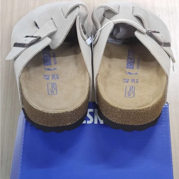 Birkenstock | Shoes | Birkenstock Cream Sandals With  display picture 3
